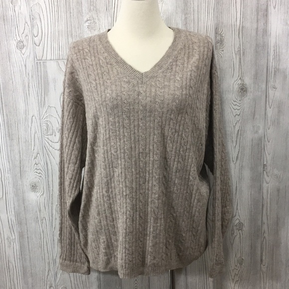 Banana Republic Vneck Sweater Tan Large (discount for damage) - Picture 1 of 11